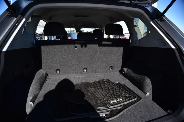 Volkswagen Tiguan Vehicle Image 23