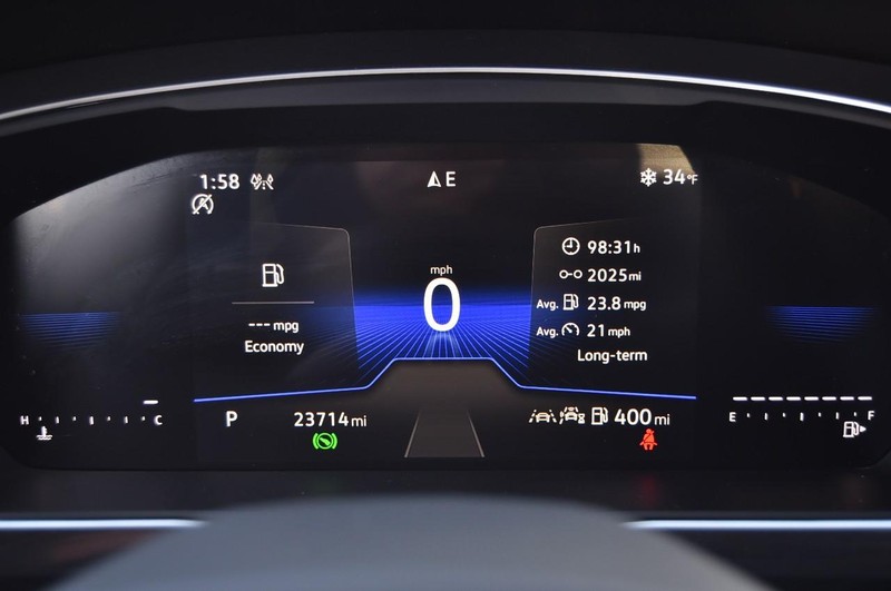 Volkswagen Tiguan Vehicle Image 11