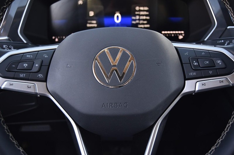 Volkswagen Tiguan Vehicle Image 18