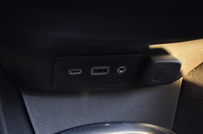 Chevrolet Malibu Vehicle Full-screen Gallery Image 15