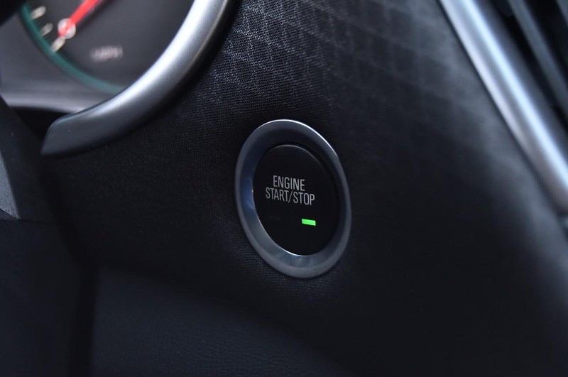 Chevrolet Malibu Vehicle Full-screen Gallery Image 16