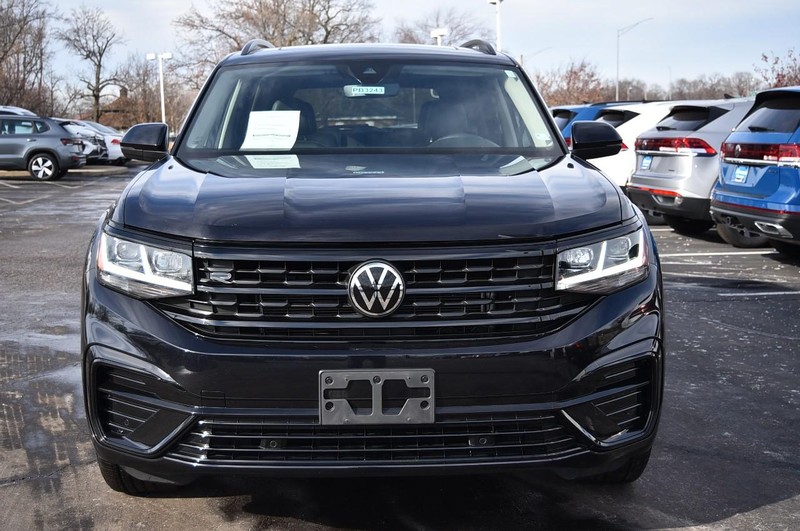 Volkswagen Atlas Vehicle Full-screen Gallery Image 4