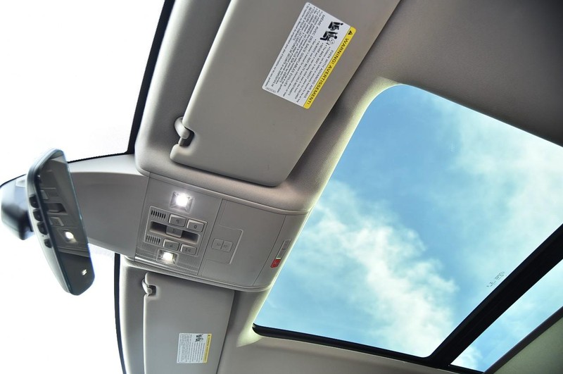 Volkswagen Atlas Vehicle Full-screen Gallery Image 21