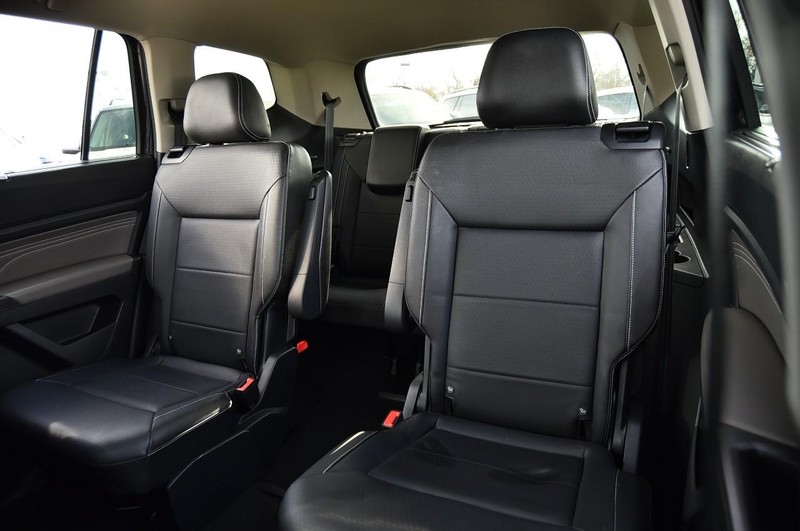 Volkswagen Atlas Vehicle Full-screen Gallery Image 22