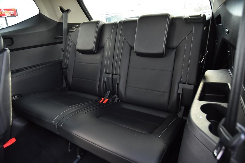 Volkswagen Atlas Vehicle Full-screen Gallery Image 25