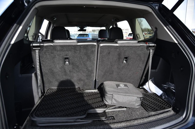 Volkswagen Atlas Vehicle Full-screen Gallery Image 26