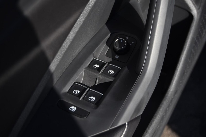 Volkswagen Jetta Vehicle Image 08