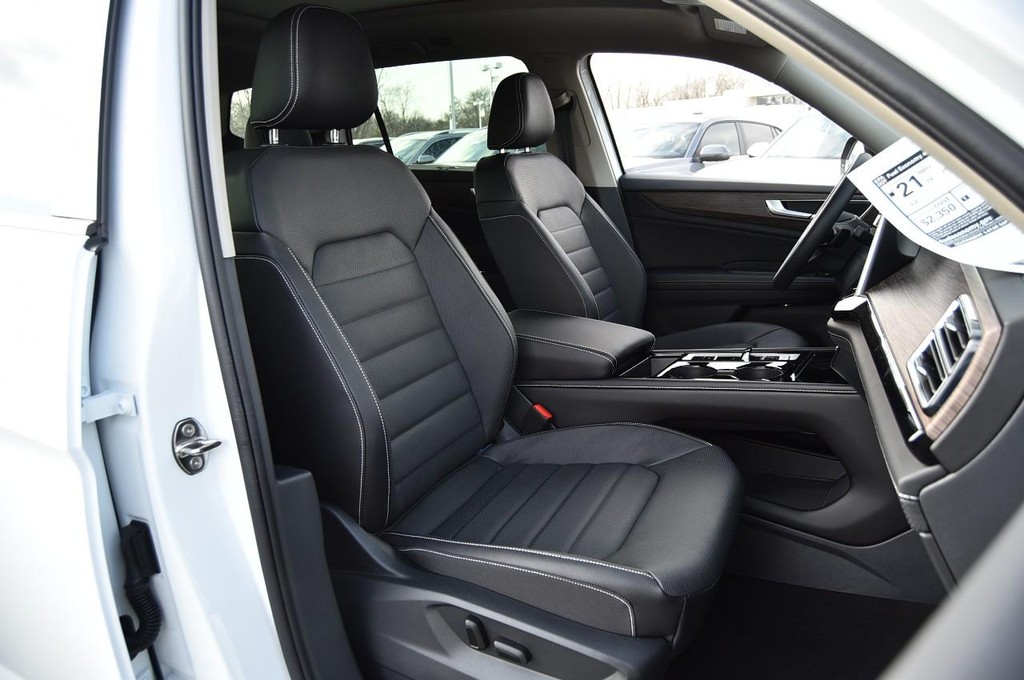 Volkswagen Atlas Vehicle Full-screen Gallery Image 20