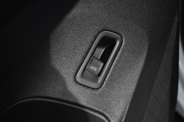 Volkswagen Atlas Vehicle Image 09