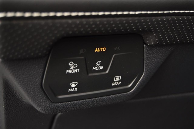 Volkswagen Atlas Vehicle Image 11