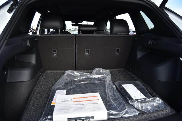 Volkswagen Tiguan Vehicle Image 25