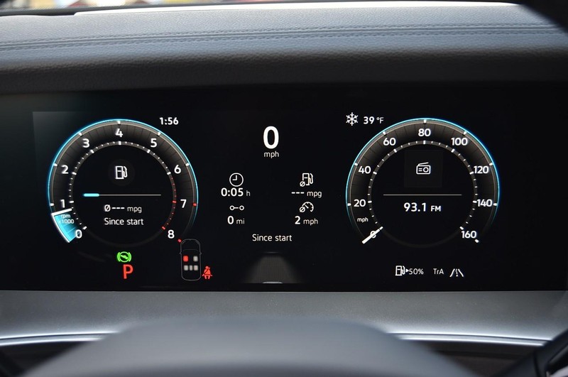 Volkswagen Tiguan Vehicle Image 12