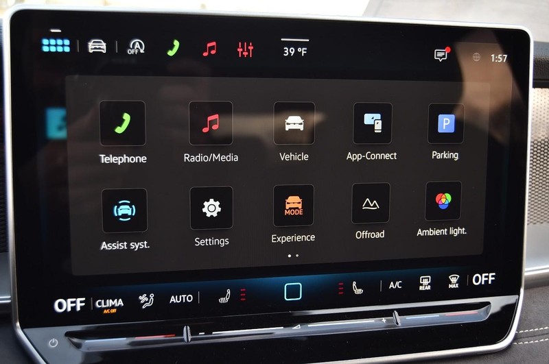 Volkswagen Tiguan Vehicle Image 15