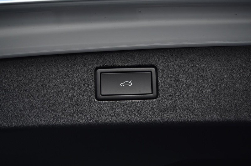 Volkswagen Tiguan Vehicle Image 26