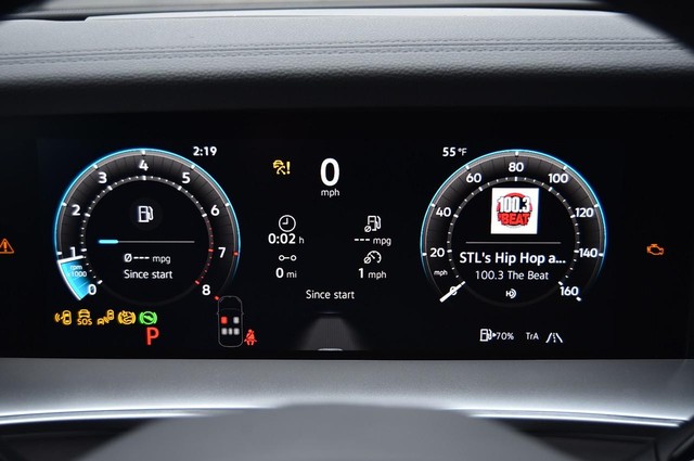 Volkswagen Tiguan Vehicle Image 12