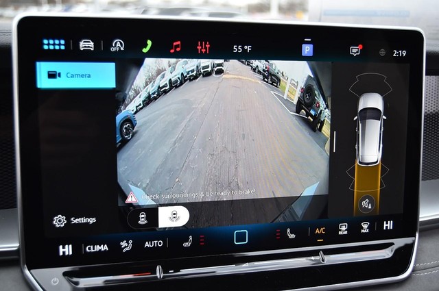 Volkswagen Tiguan Vehicle Image 14