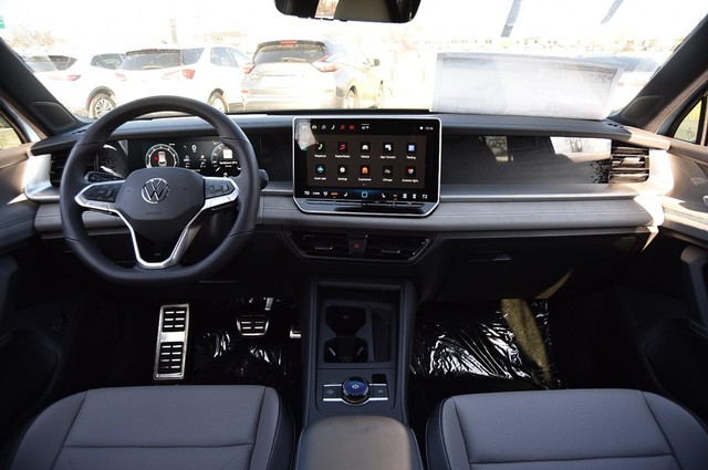 Volkswagen Tiguan Vehicle Image 07