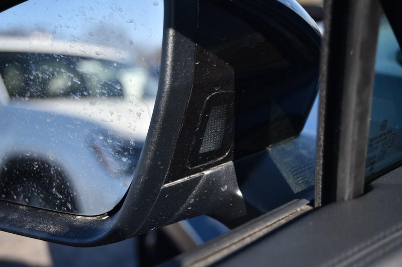 Volkswagen Tiguan Vehicle Image 10