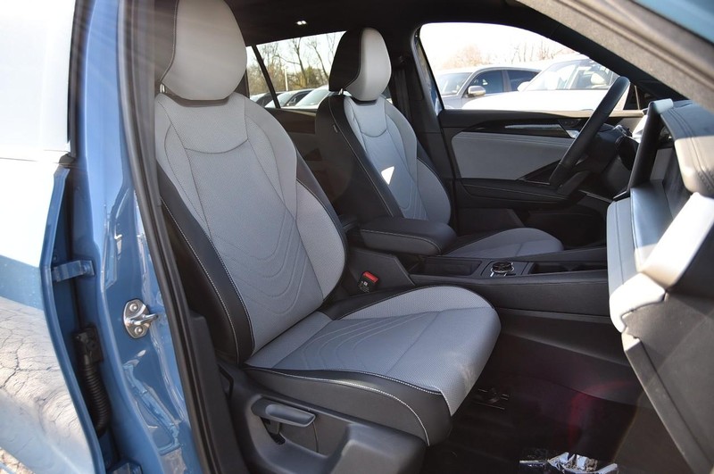 Volkswagen Tiguan Vehicle Image 20