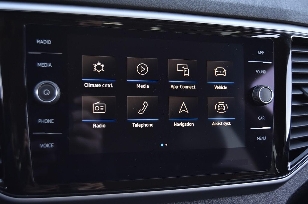 Volkswagen Atlas Vehicle Full-screen Gallery Image 14
