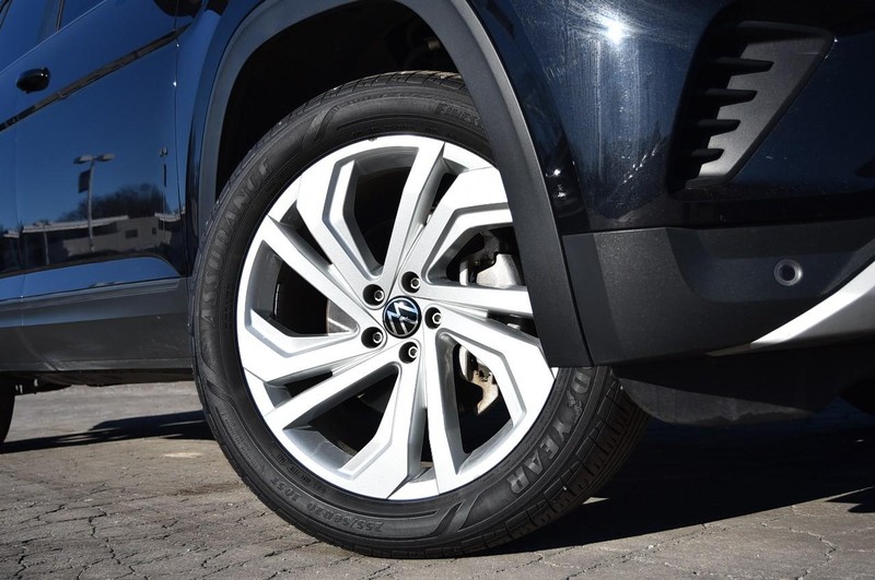 Volkswagen Atlas Vehicle Image 03