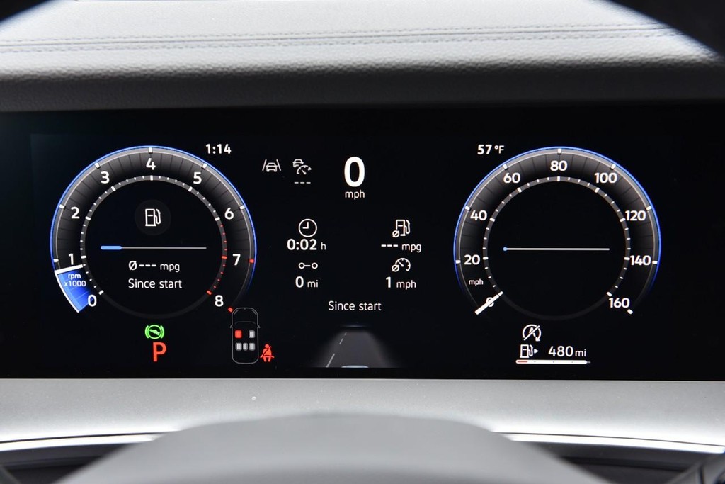 Volkswagen Tiguan Vehicle Full-screen Gallery Image 12