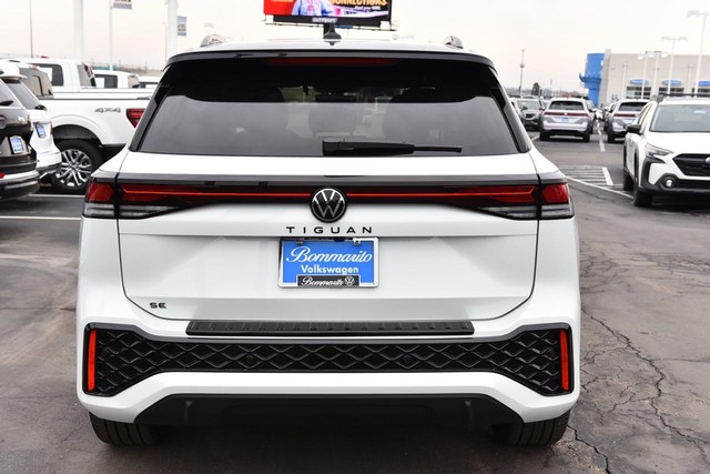 Volkswagen Tiguan Vehicle Image 06