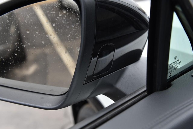 Volkswagen Tiguan Vehicle Image 10