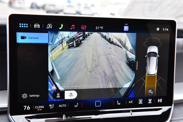 Volkswagen Tiguan Vehicle Image 14