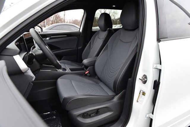 Volkswagen Tiguan Vehicle Image 19