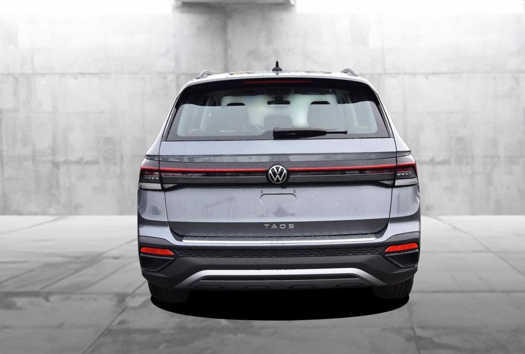 Volkswagen Taos Vehicle Full-screen Gallery Image 6