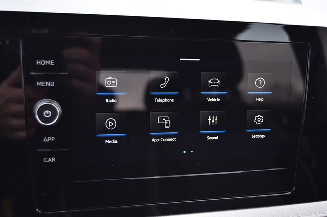 Volkswagen Taos Vehicle Image 13