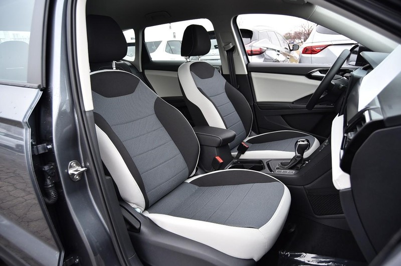 Volkswagen Taos Vehicle Image 19