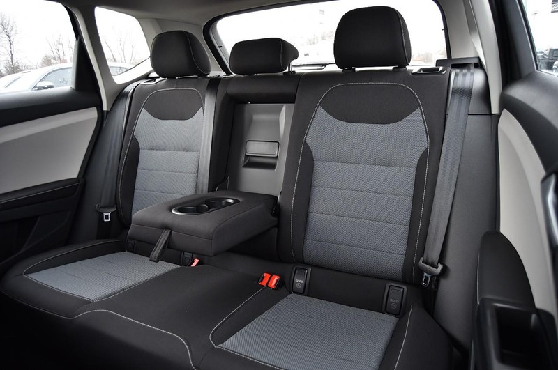 Volkswagen Taos Vehicle Image 20