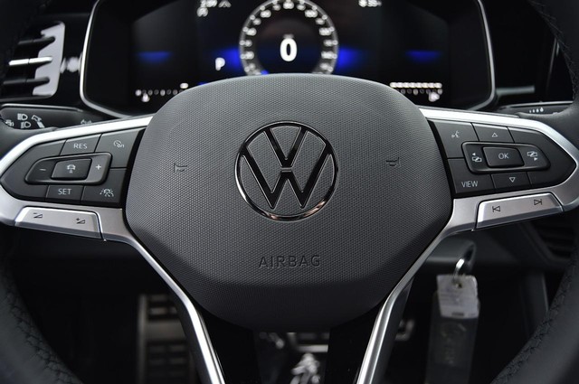 Volkswagen Jetta Vehicle Image 18