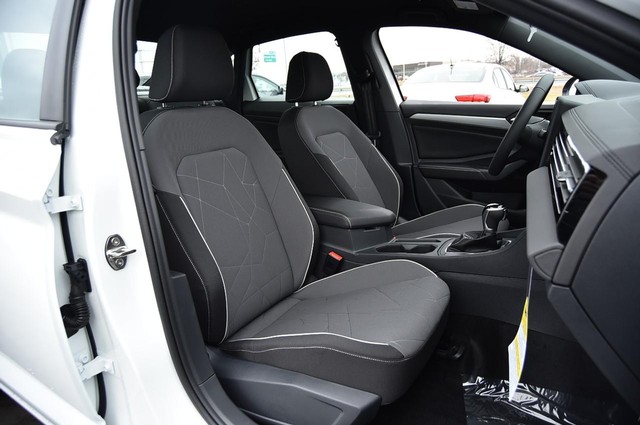 Volkswagen Jetta Vehicle Image 20