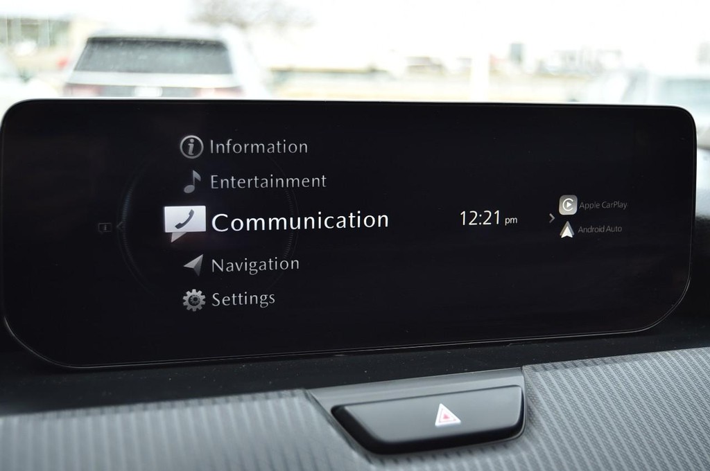 Mazda CX-90 Vehicle Full-screen Gallery Image 13