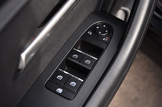 Mazda CX-90 Vehicle Image 08