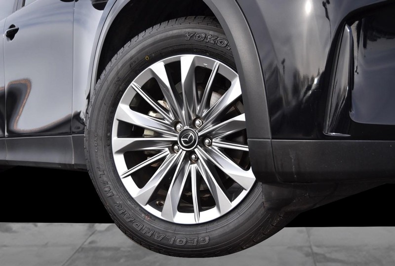 Mazda CX-90 Vehicle Image 03