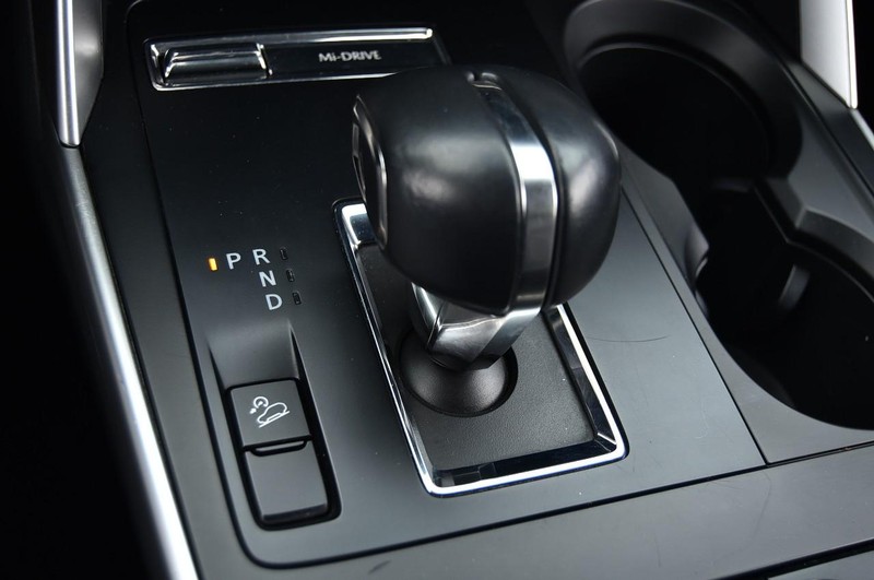 Mazda CX-90 Vehicle Image 18