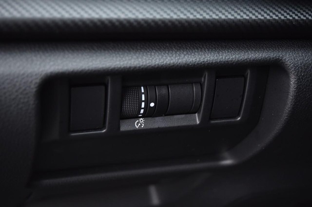 Subaru Crosstrek Vehicle Image 10