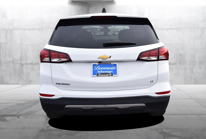 Chevrolet Equinox Vehicle Full-screen Gallery Image 06