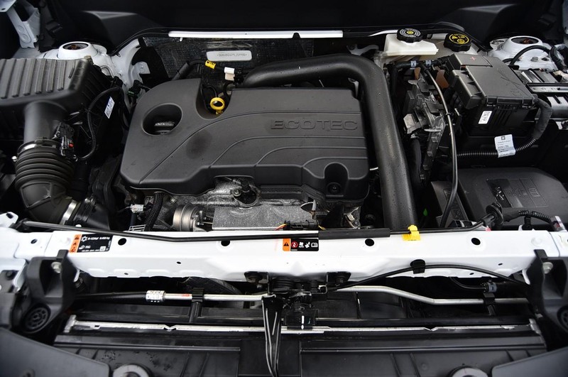 Chevrolet Equinox Vehicle Full-screen Gallery Image 23