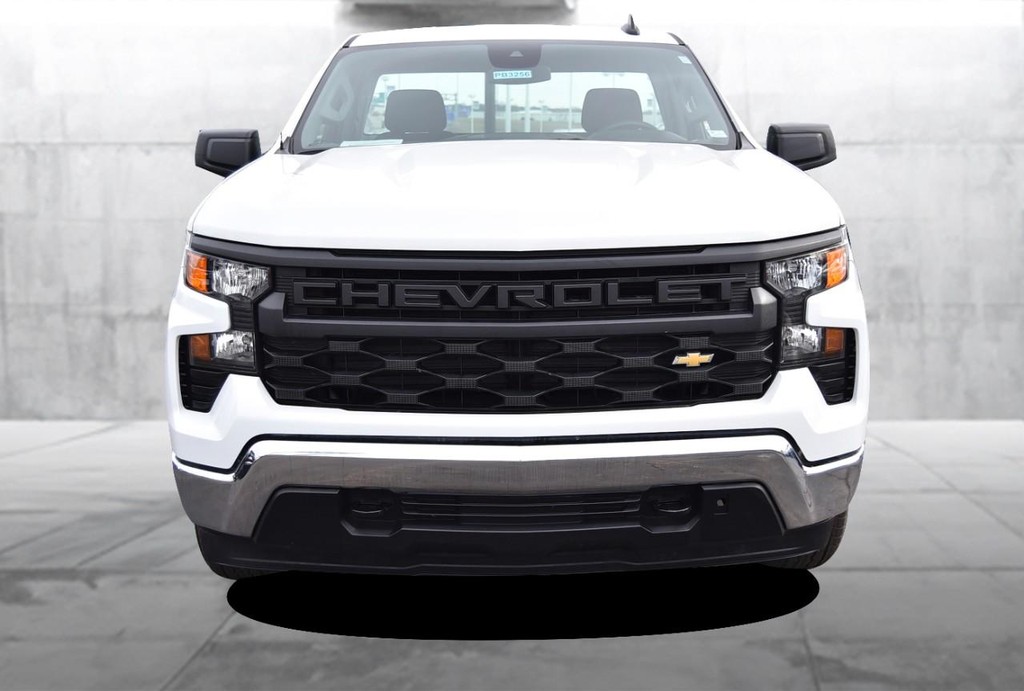 Chevrolet Silverado 1500 Vehicle Full-screen Gallery Image 4