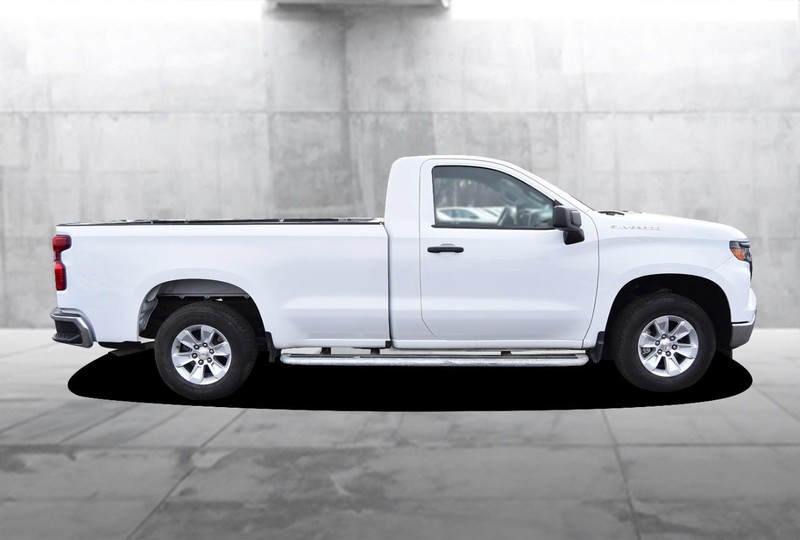 Chevrolet Silverado 1500 Vehicle Full-screen Gallery Image 05