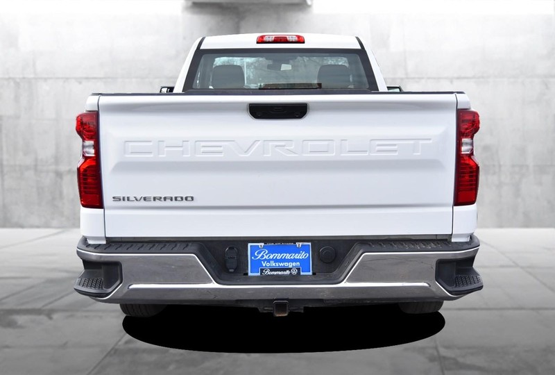 Chevrolet Silverado 1500 Vehicle Full-screen Gallery Image 06
