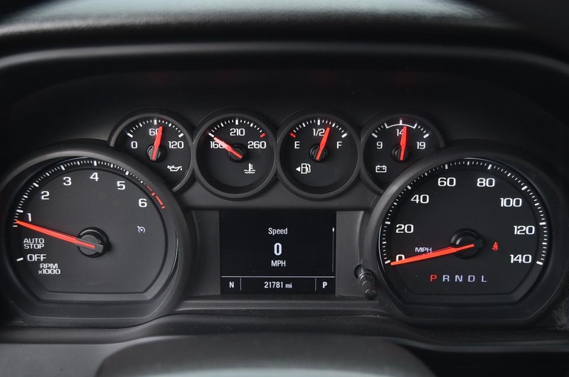 Chevrolet Silverado 1500 Vehicle Full-screen Gallery Image 12