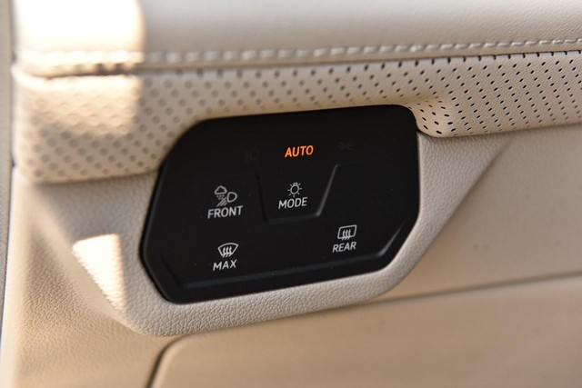 Volkswagen Atlas Vehicle Image 11