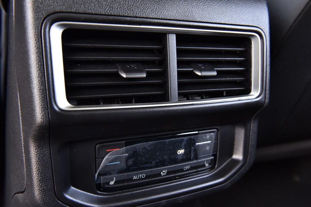 Volkswagen Atlas Vehicle Full-screen Gallery Image 23