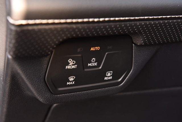 Volkswagen Atlas Vehicle Image 11